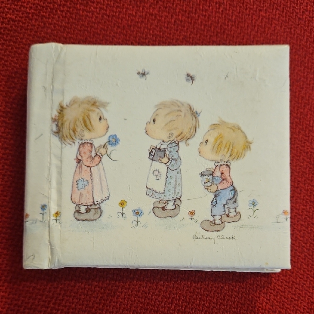 Betsey Clark Hallmark vintage 70s Mini photo album 1973 Nostagia Retro EUC